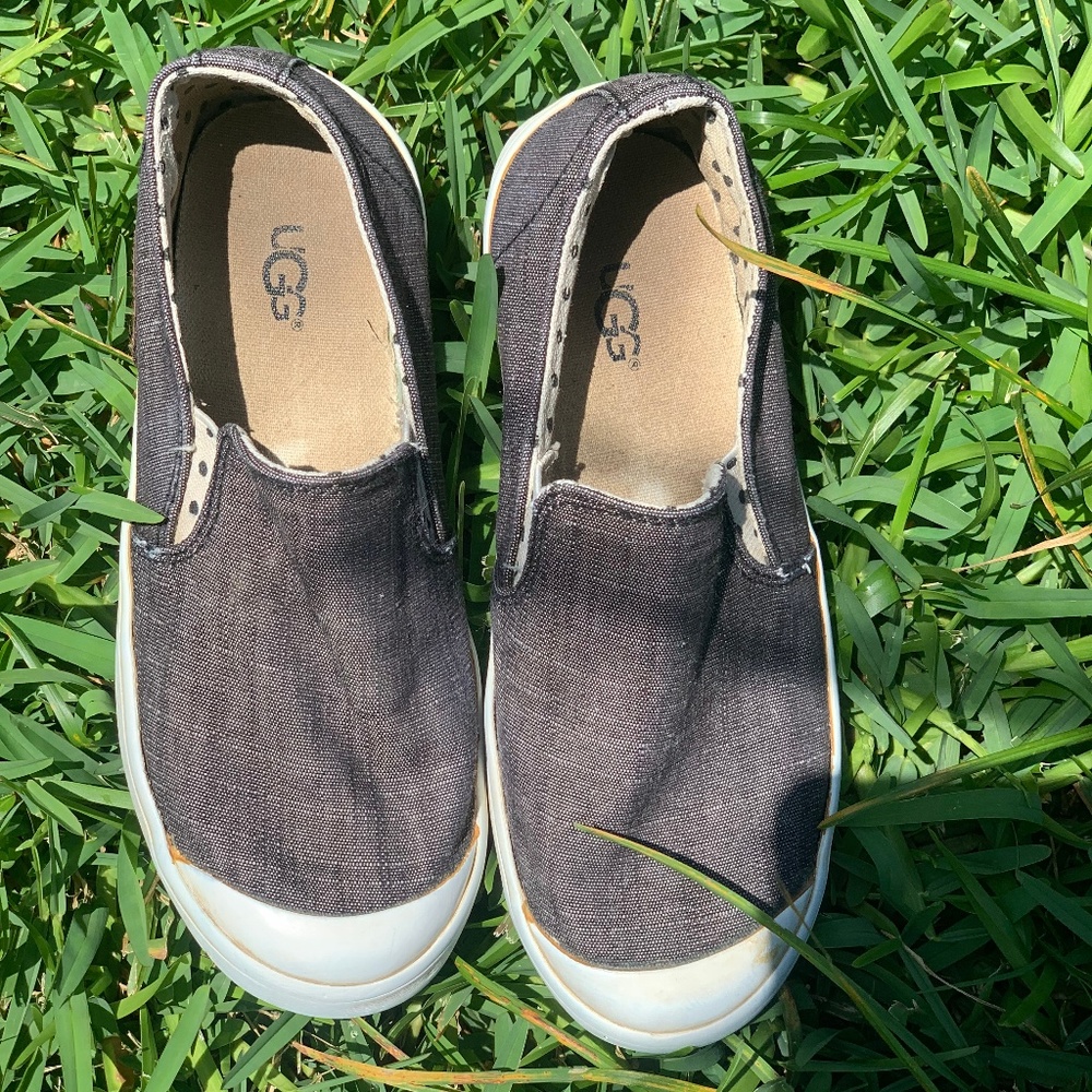 Girls Slip on Ughs